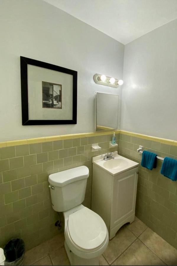 Hallandale Beach Motel With Free Parking And Full Kitchen ! No Extra Fees! Accepting Cash! מראה חיצוני תמונה