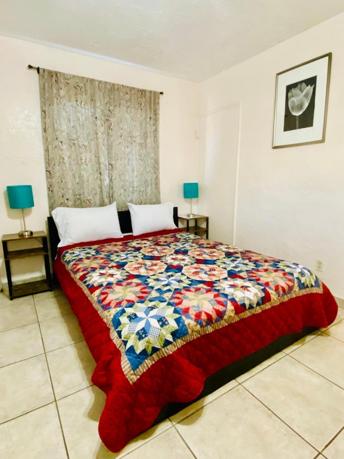 Hallandale Beach Motel With Free Parking And Full Kitchen ! No Extra Fees! Accepting Cash! מראה חיצוני תמונה